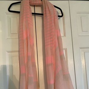 creamy and pick scarf